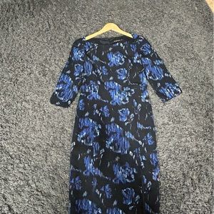 BLACK HALO Woman’s Quarter Sleeve Sheath Dress